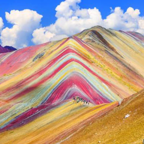 رشته کوه های رنگین کمانی آندس در پرو